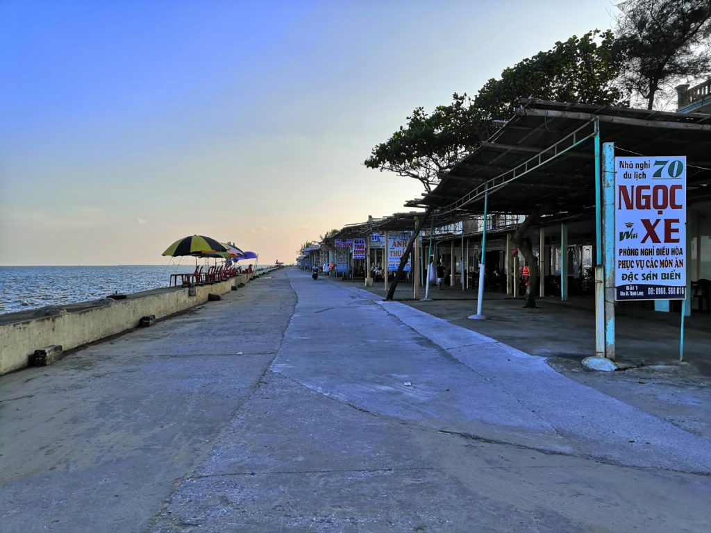 ティンロンビーチ